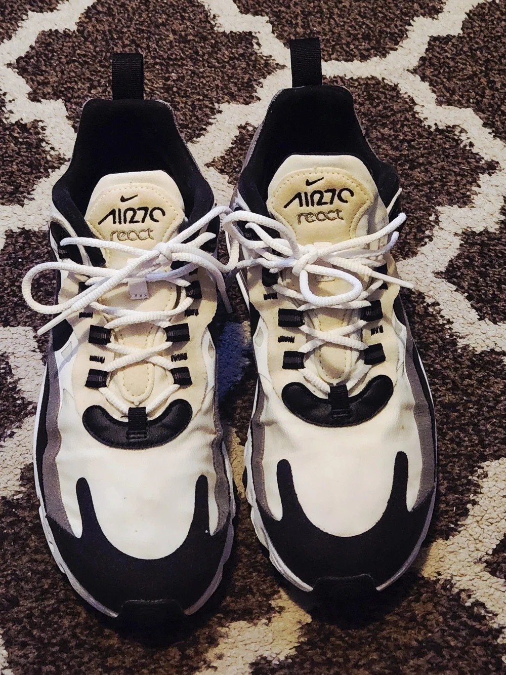 Nike Men's White and Black Trainers Size